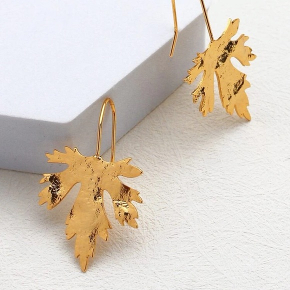 n e w | gold autumn leaf earrings ๐ - Picture 2 of 5